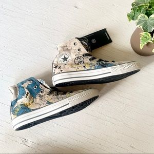 Converse Youth Batman sines size US 3 boys